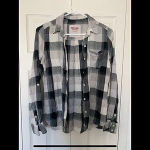 Black and White Light Weight Flannel Button-up